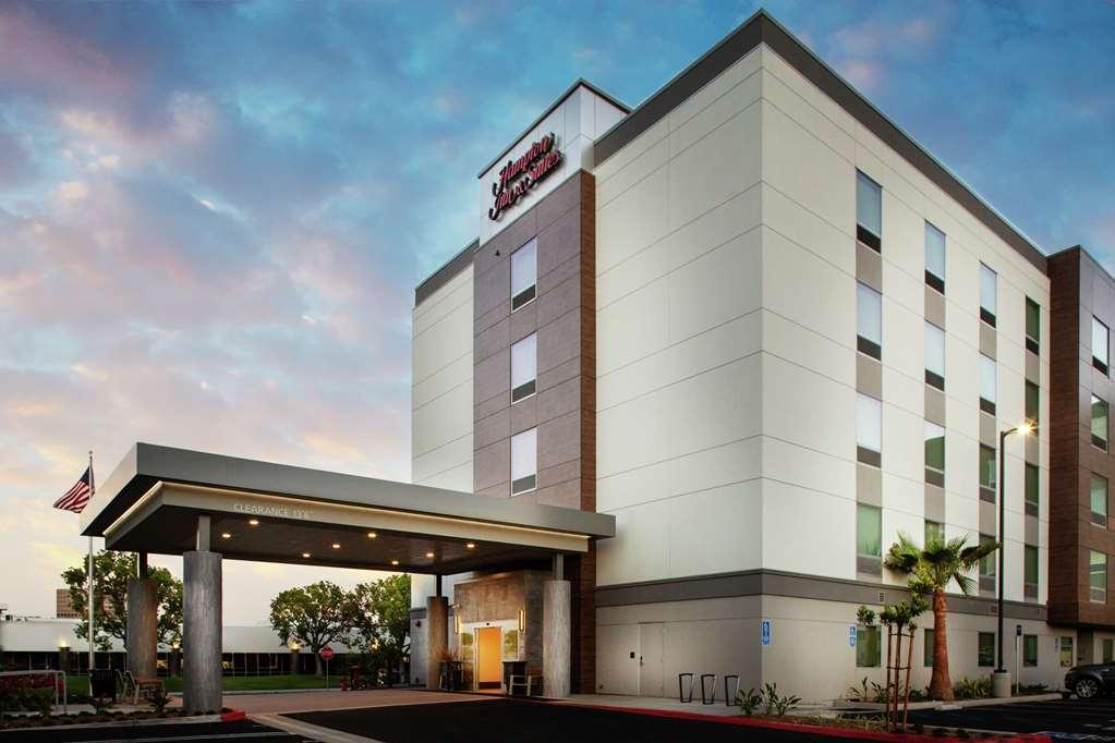 Hampton Inn & Suites Irvine-Orange County Airport