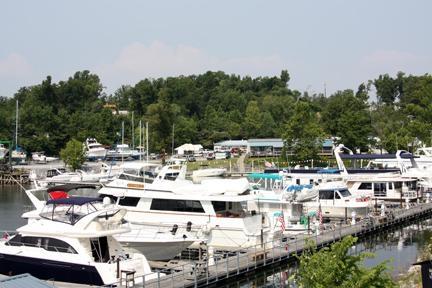 Green Turtle Bay Yacht Sales