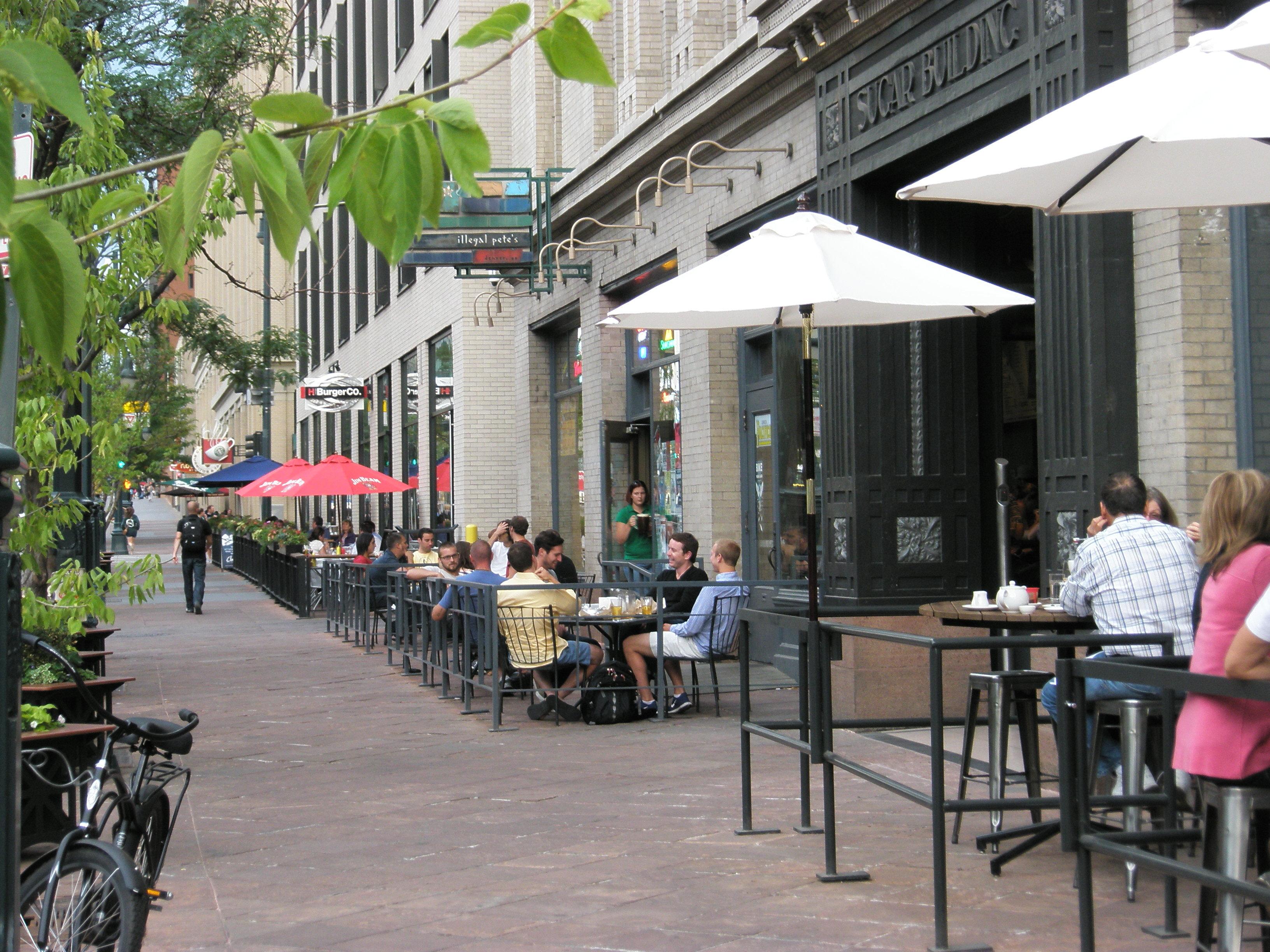 Dining on the 16th Mall