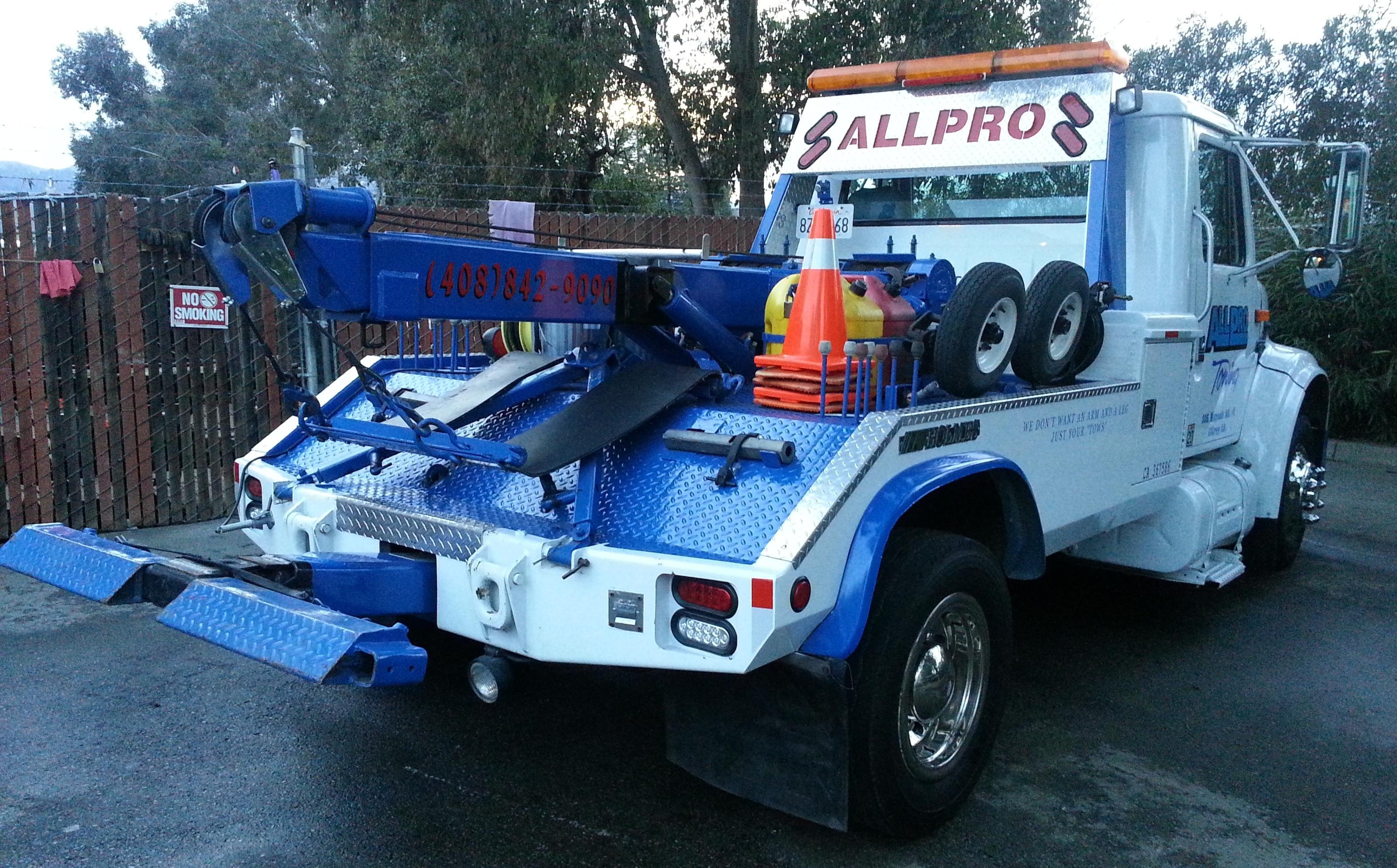 Autogrip Tow Truck - All Pro Towing & Recovery Gilroy, CA