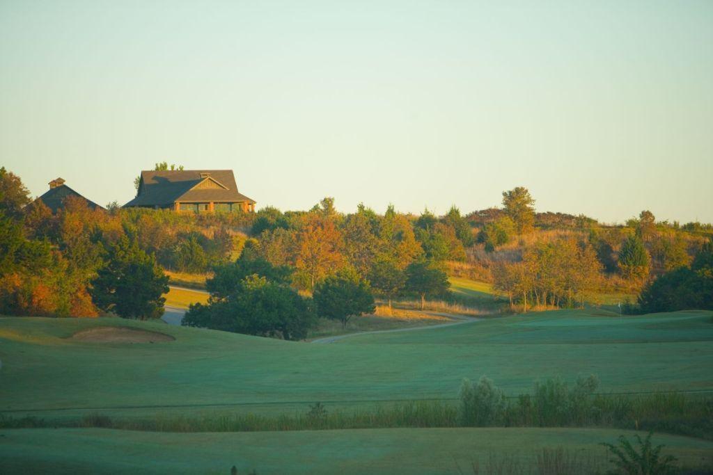 Hole 9 and Clubhouse