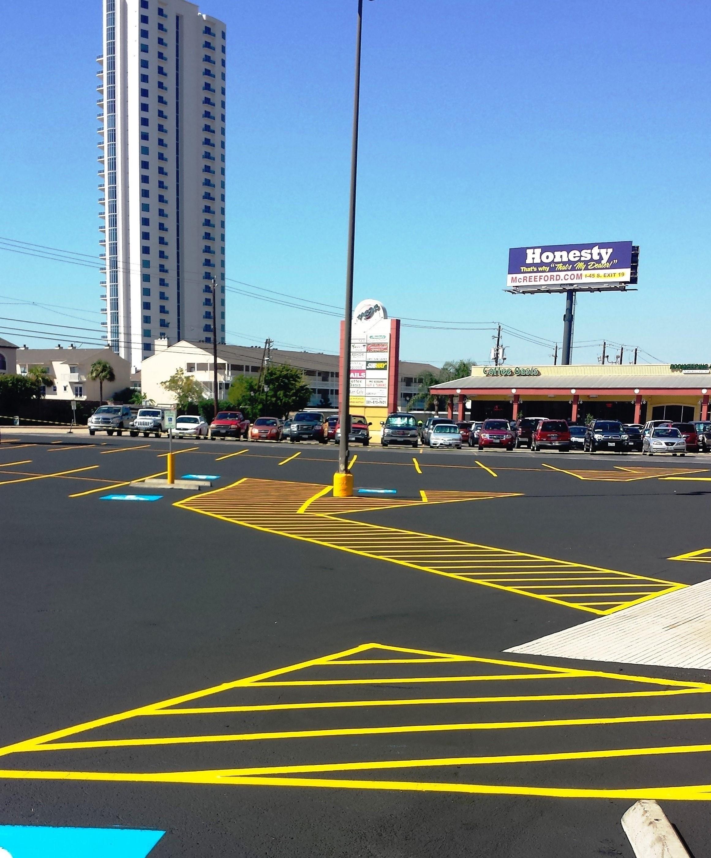 AdvantaKleen Sealcoat & Striping