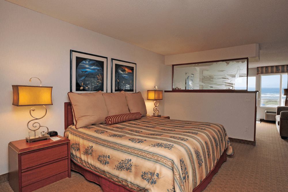 Shilo Inns Ocean Shores King Suite