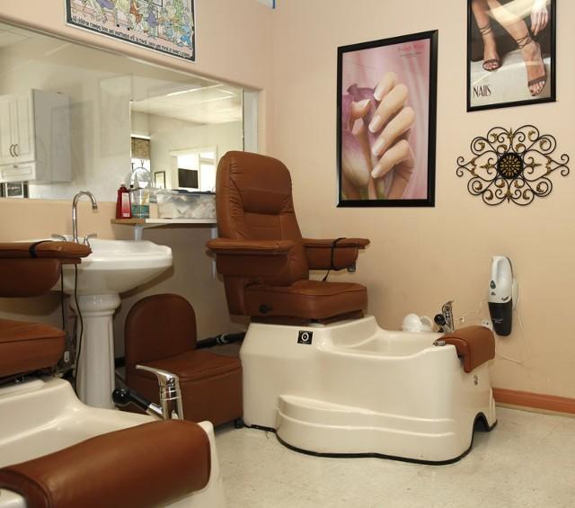 Manicure/Pedicure Room