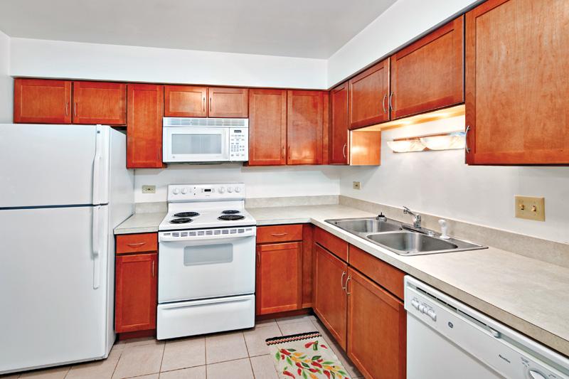 Farmingdale Apartments Kitchen