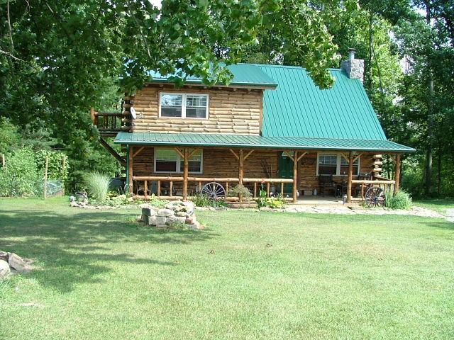 Luxury 2 story log cabin vacation home on 64 acres