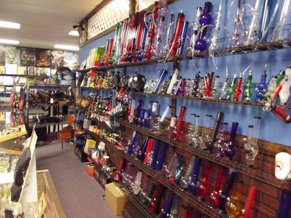 Acrylic Water Pipes, gas mask, vaporizers, bubblers, bongs and more, 29624