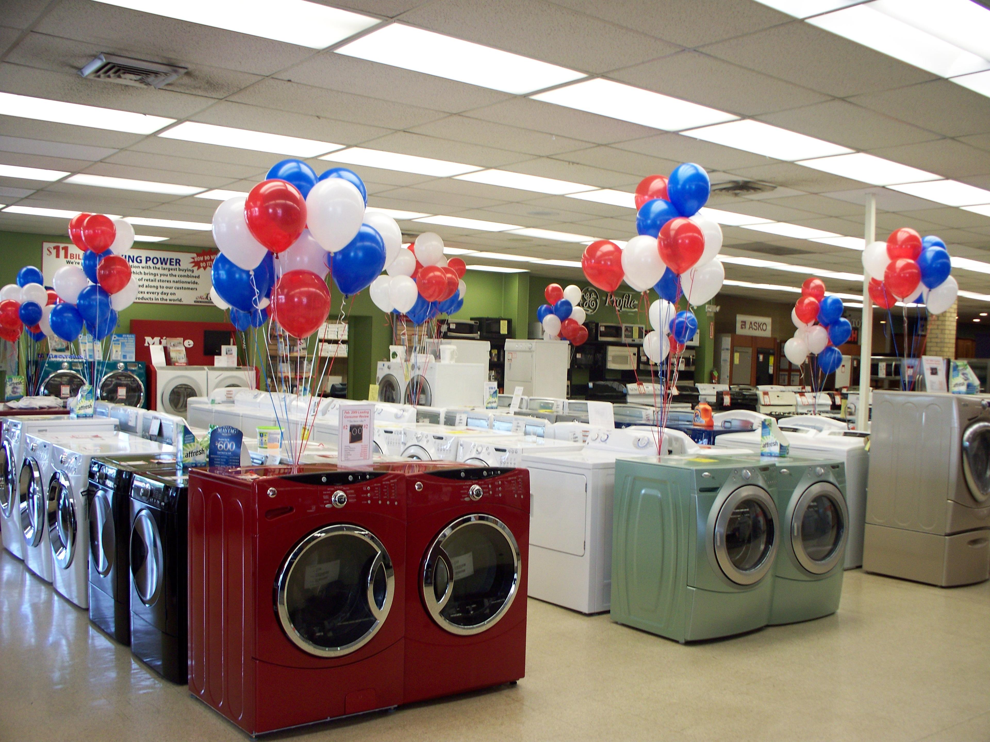 Washer and Dryer Display