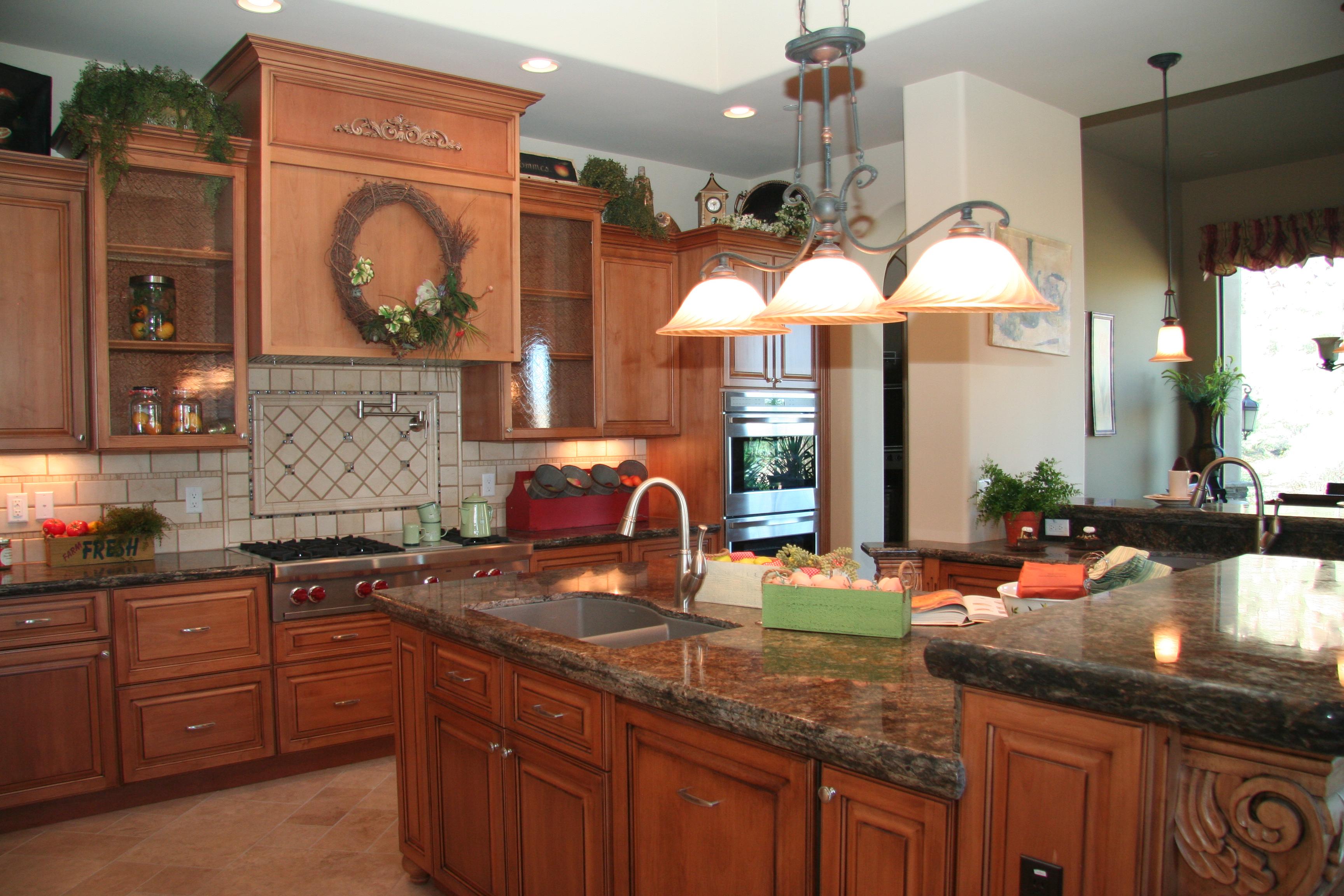 Custom Kitchen Cabinets