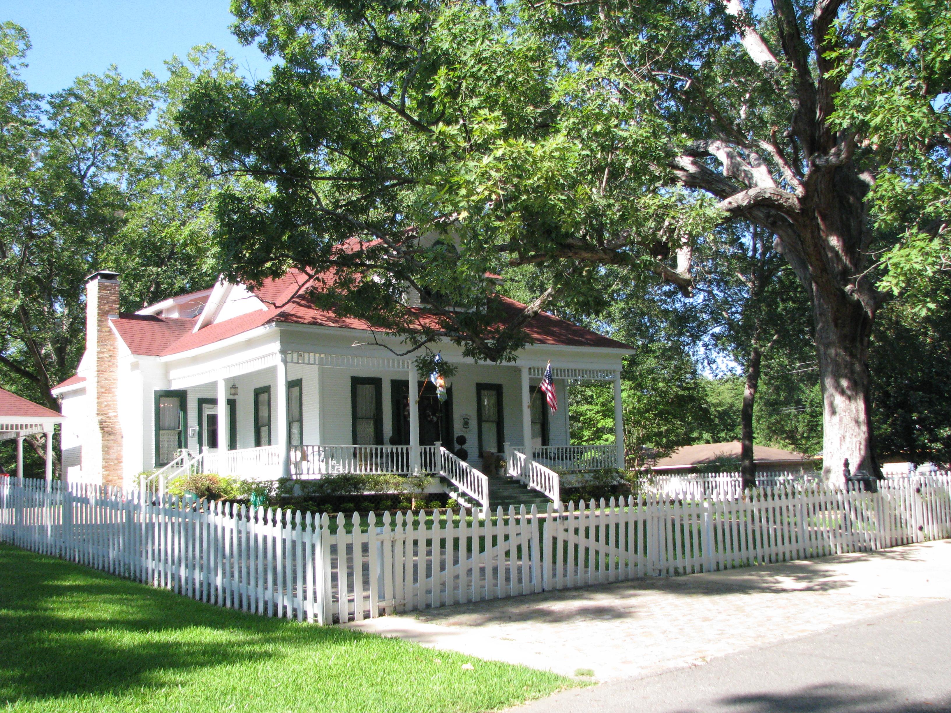 White Oak Manor bed and breakfast