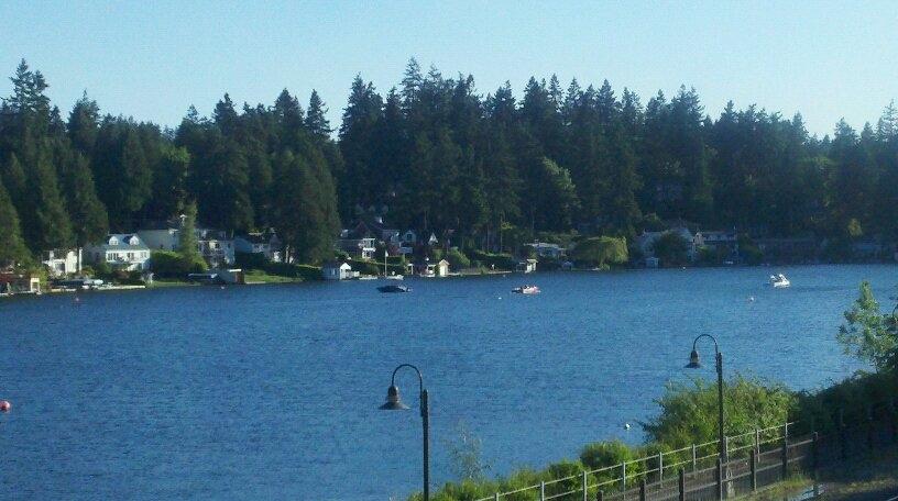 Lake Oswego/Two blocks from Iron House