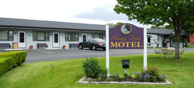 Sleepy Time Motel   Auburn, Maine