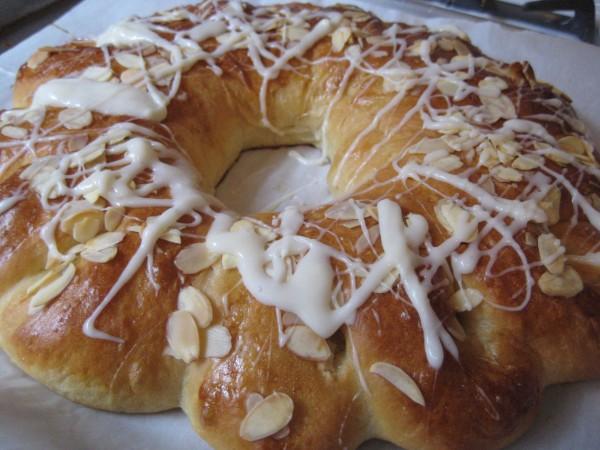 Sweet and Delicious Almond Round