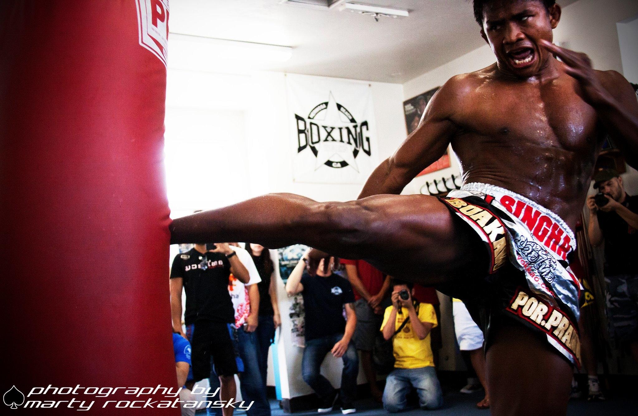 World Muay Thai and K-1 Champion Buakaw at Boxing Works