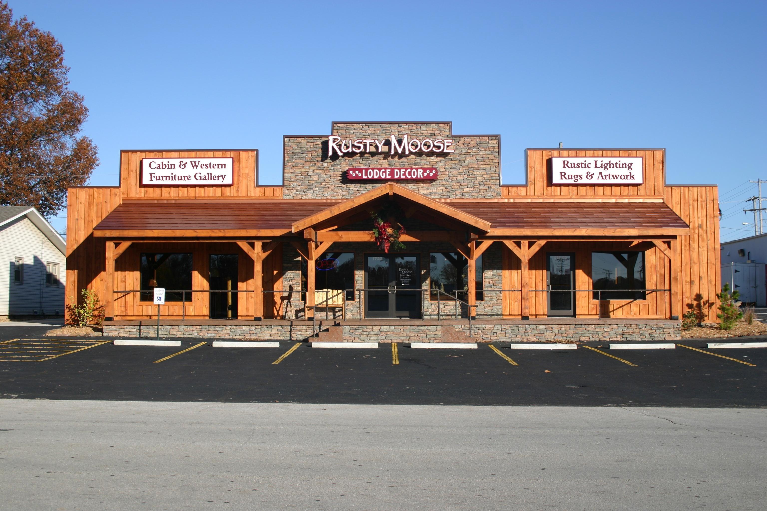 Rusty Moose Lodge Decor