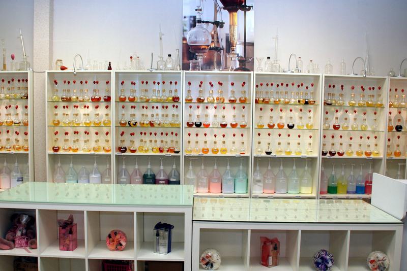 Fragrance Blending Bar