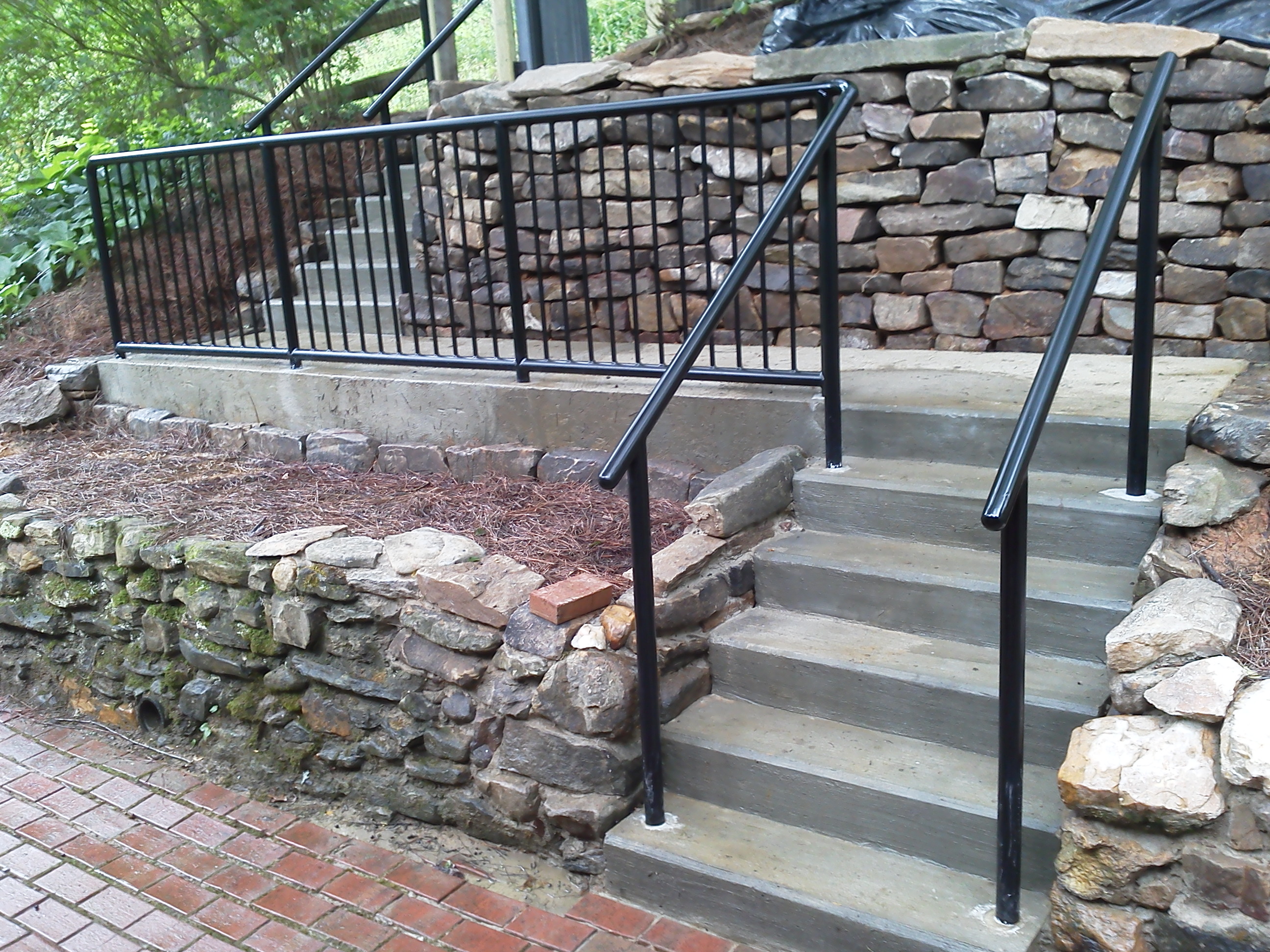 Commercail, residential and industrial railing are our specialty.