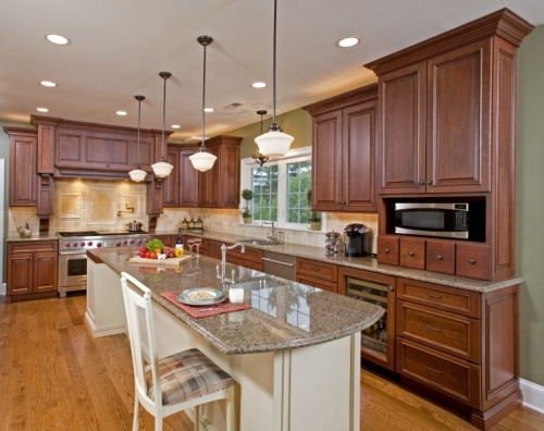 European Traditional Kitchen Design