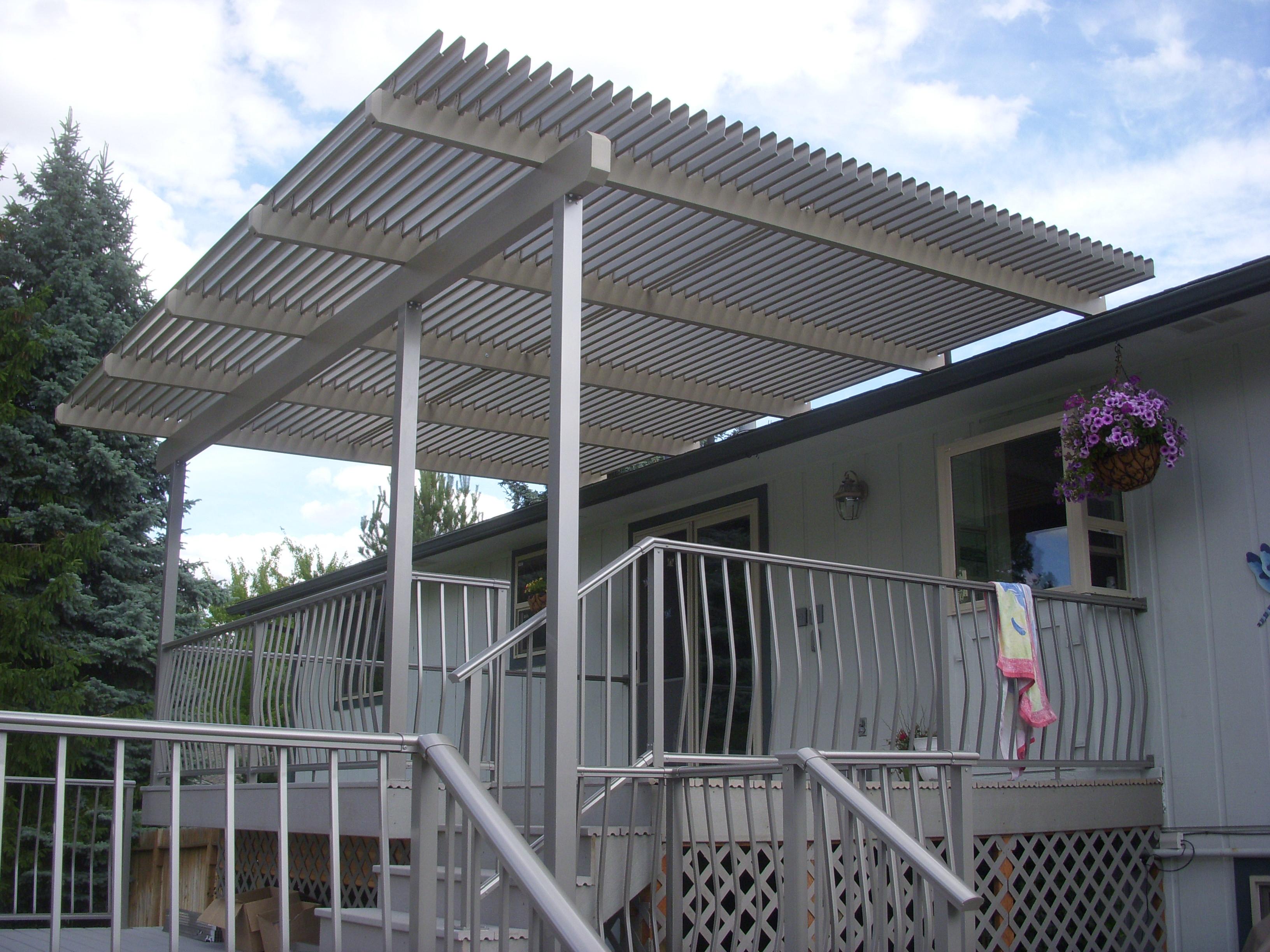 Pergola louvered patio cover