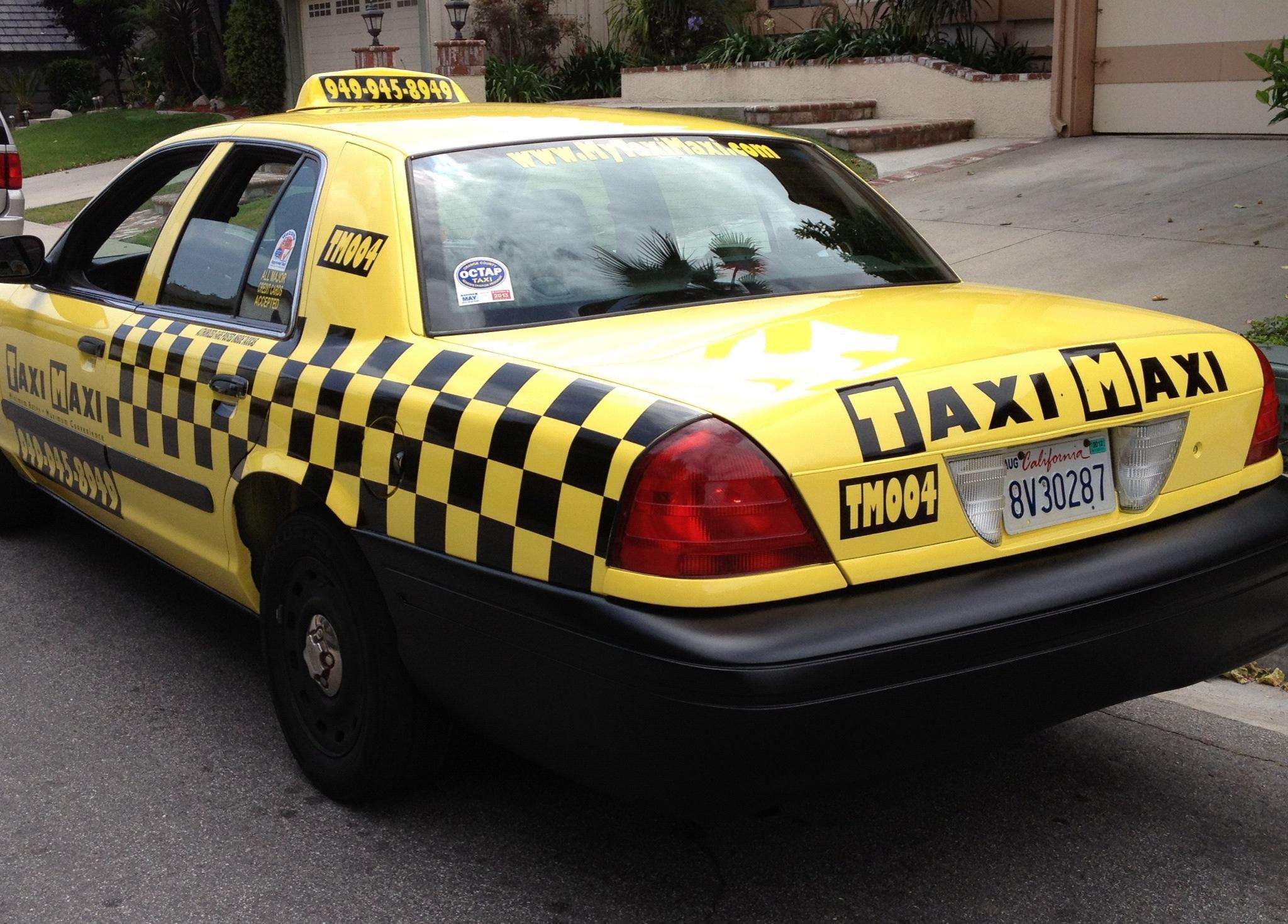 Taxi Maxi Ford