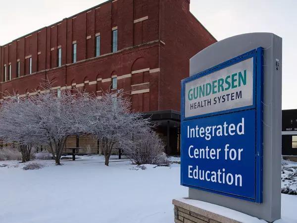 Gundersen Integrated Center for Education (ICE House)