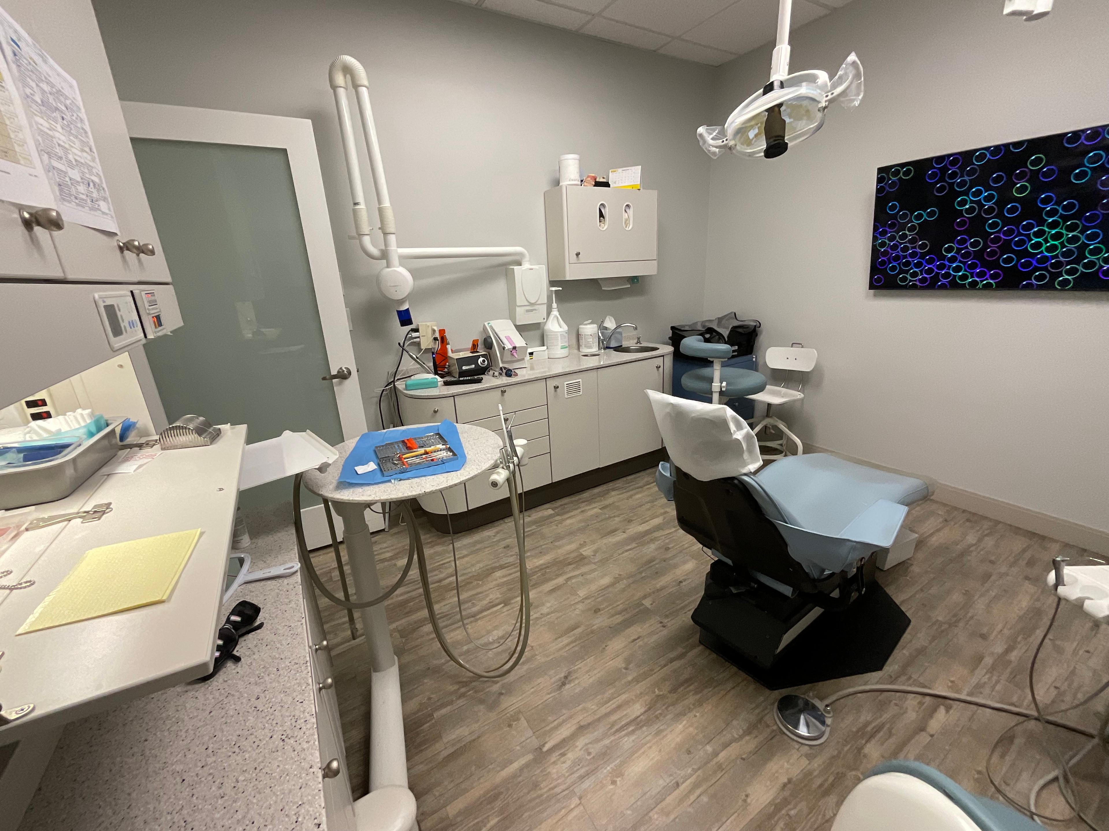 Brush Dental Clinic - Renfrew