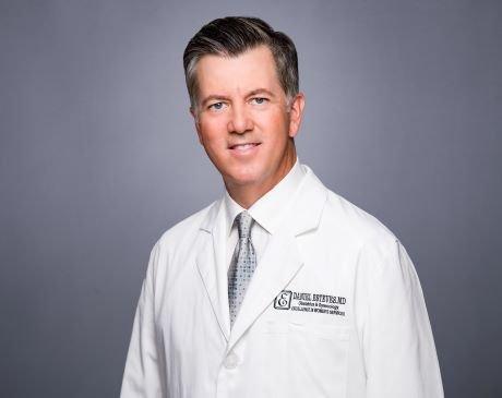 Daniel Esteves, MD