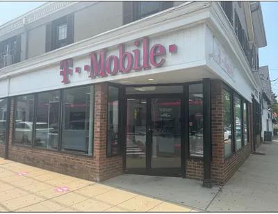 T-Mobile Authorized Retailer