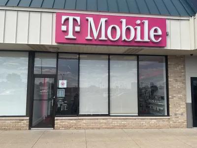 T-Mobile Authorized Retailer