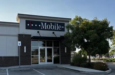 T-Mobile Authorized Retailer