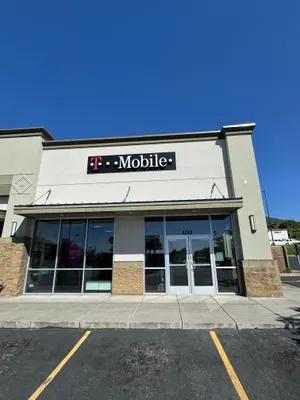 T-Mobile Authorized Retailer