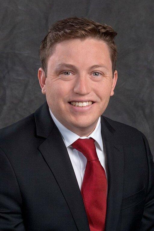 Edward Jones-Financial Advisor: Ryan E Lynch, Aamscrpc