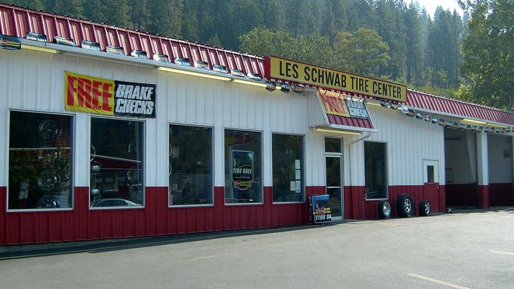 Les Schwab Tire Center