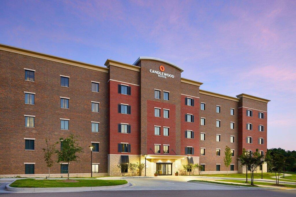 Candlewood Suites West Building 10046