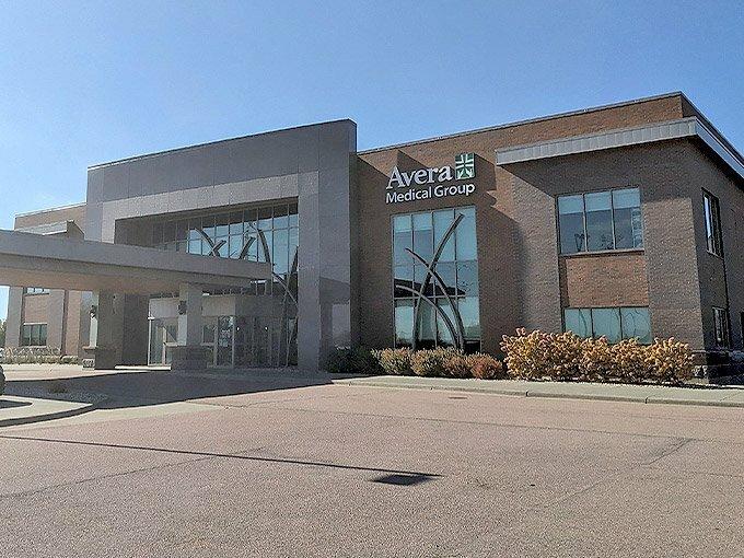 Avera Medical Group Internal Medicine Women's-69th & Cliff