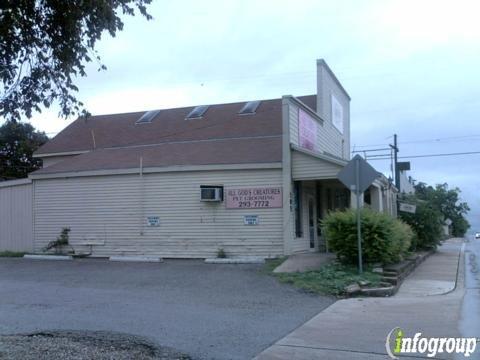 Delton's Pecan Street Barber Shop