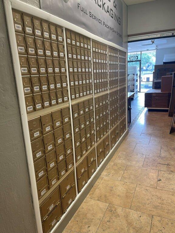 Boxes, Packaging & Mailboxes