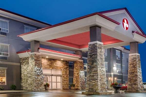 Ramada By Wyndham Moose Jaw