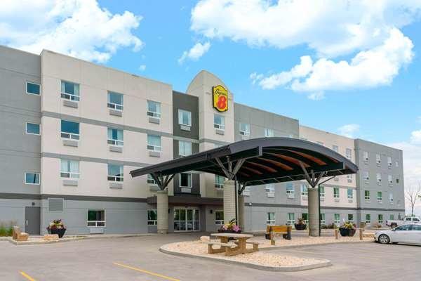 Super 8 By Wyndham Winnipeg East MB