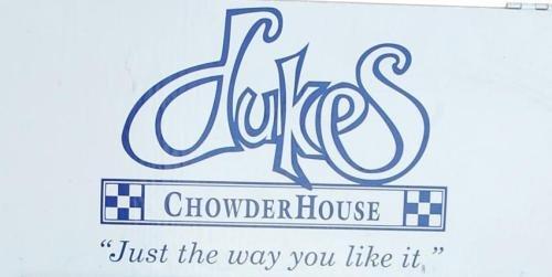 Duke's Chowder House Alki