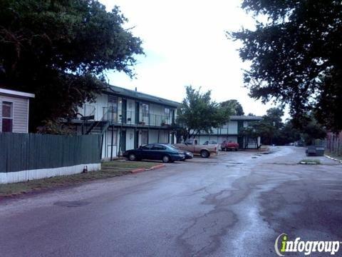 Westheimer Oaks Apartments