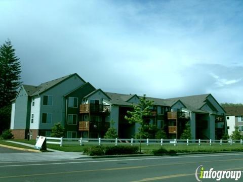 Woodridge Apartments