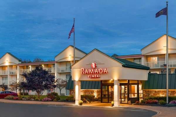 Ramada Plaza By Wyndham Portland