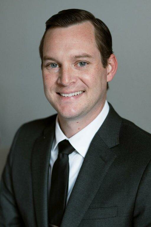 Edward Jones - Financial Advisor: Zachary Bonner