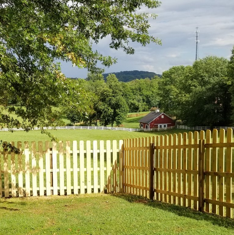 Full Throttle Fence & Deck LLC