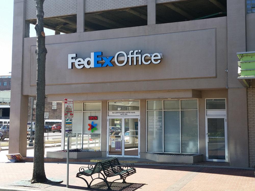 FedEx Office Print & Ship Center