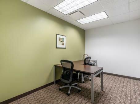 Regus - Illinois, Downers Grove - Executive Towers West