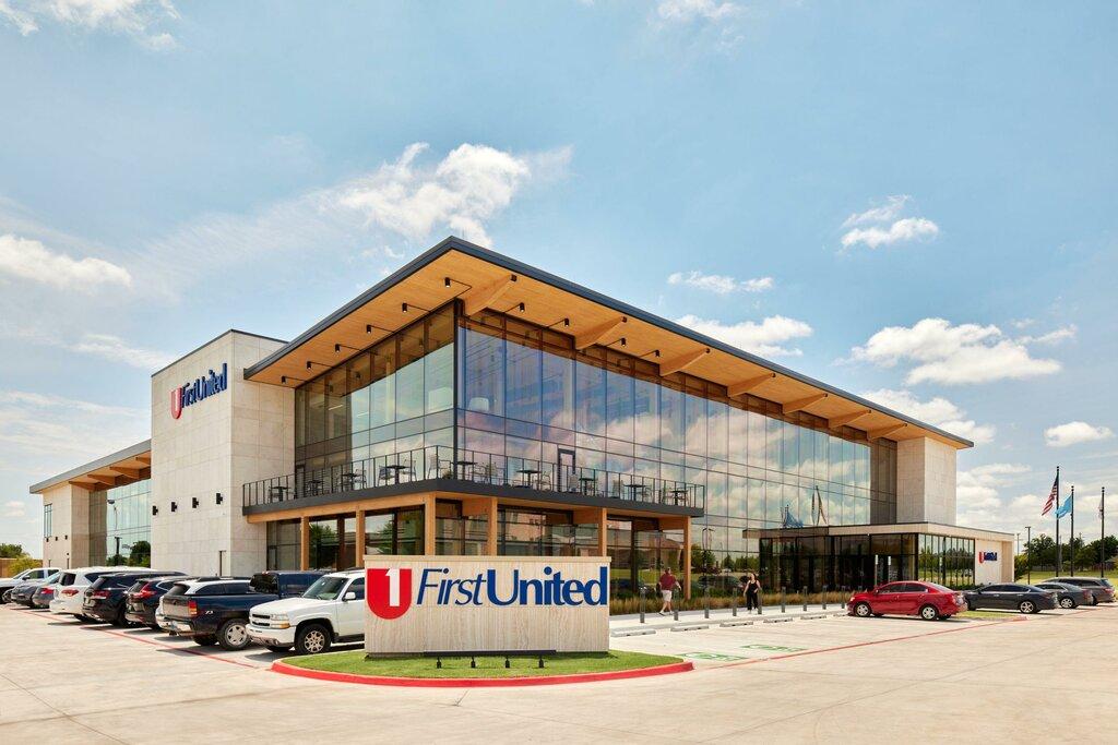 First United Bank - Moore