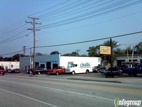 La Familia Auto Mechanic