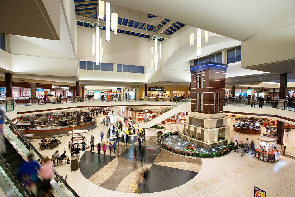 Orland Square Mall, A Simon Property